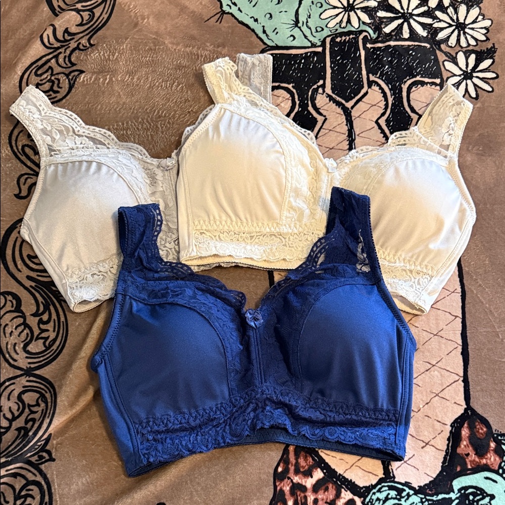 Nwot Women’s Rhonda Shear 3 Pack Medium Bras